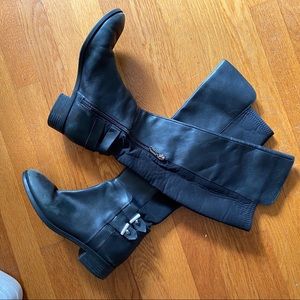 Ivanka Trump boots - up to knee not over knee